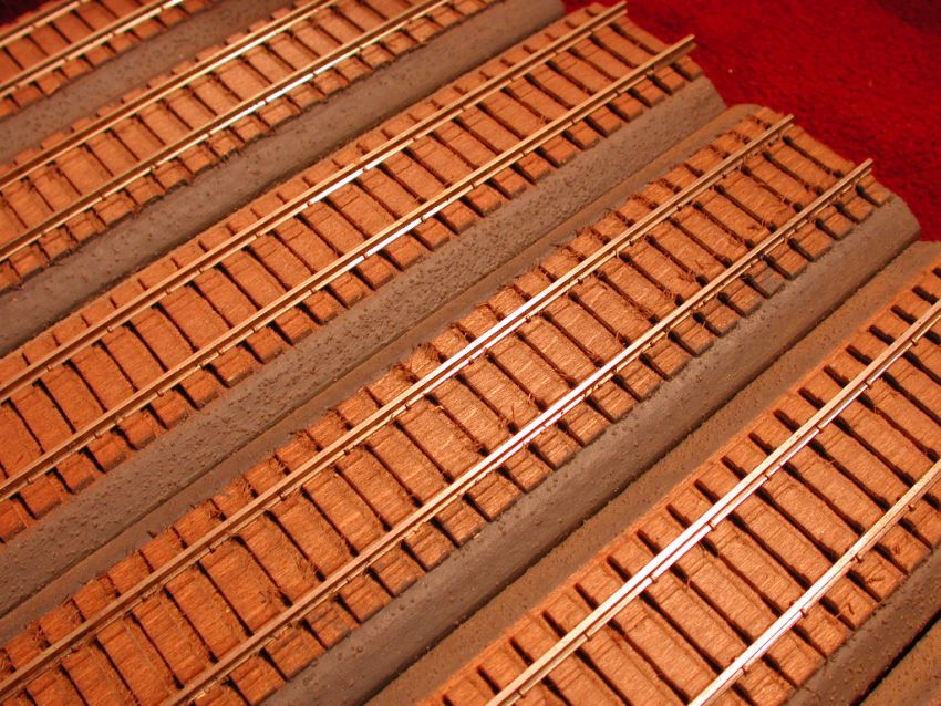 TRU-SCALE TRACK ROADBED WITH NS RAILS (HO GAUGE) 11-36