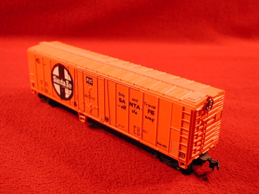 HO SOUTHERN PACIFIC WOODSIDE BOX CAR (FROM WOOD KIT) 153781  